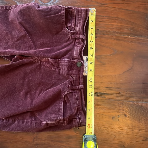 Old Navy burgundy corduroys - The Sweetheart size 8 petite, low rise, boot cut - Picture 6 of 9